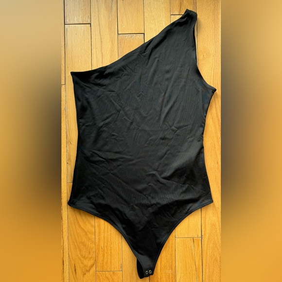 NWOT Abercrombie & Fitch | One Shoulder Body Suit Black Soft Collection Large - Picture 8 of 12